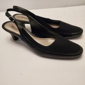 Naturalizer sling backs size 7.5
